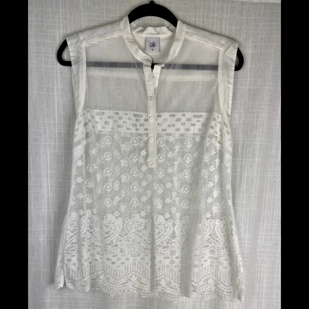 Cabi sleeveless white lace top Sz Med B35